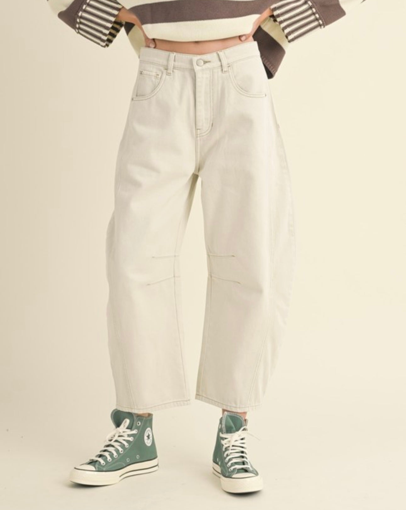 Everyday Wear Barrel Jeans - Ecru