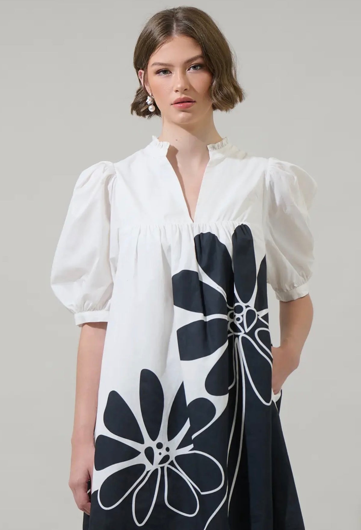 white dress with black flower print She's Classy Floral – Hart Style How To Wear Backless length_Knee Length Size - UK/EURO:7/40 Watch the video and